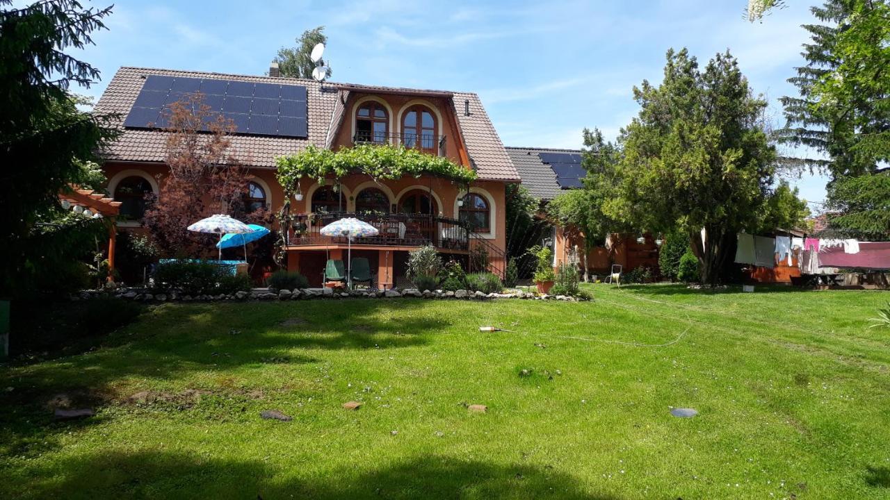 Katica Vendeghaz Somogyvar - Ladybird Villa Somogyvár Exterior photo