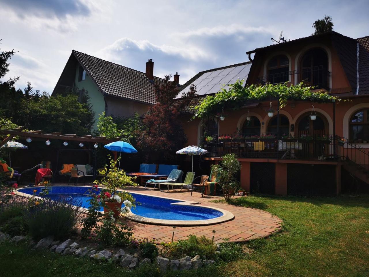 Katica Vendeghaz Somogyvar - Ladybird Villa Somogyvár Exterior photo
